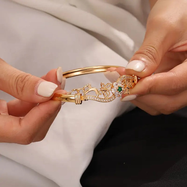 Isla Beaumont™ - Gold Bracelet