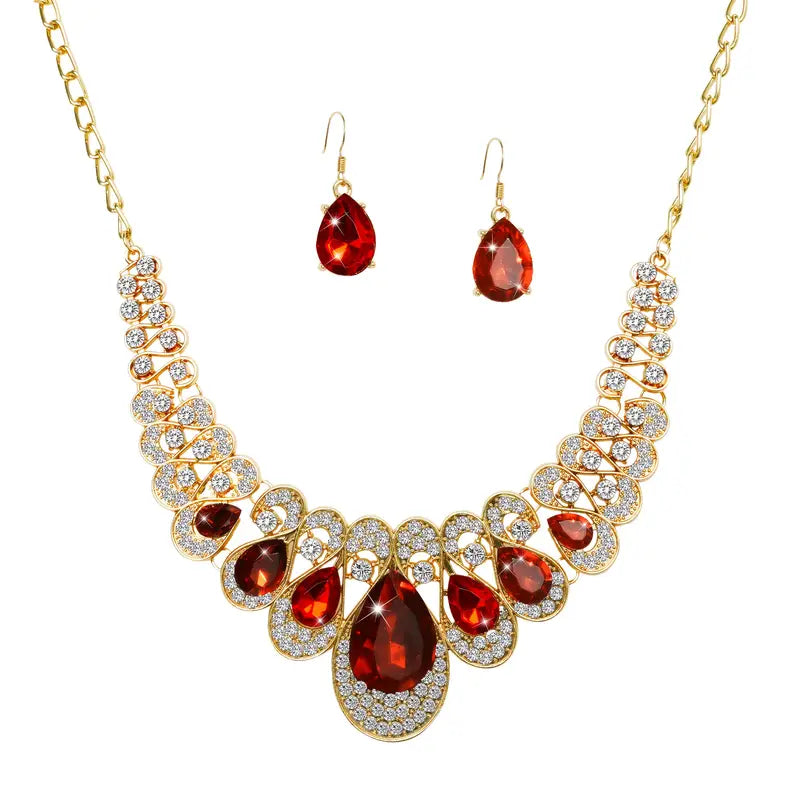 Maevina™ - Crimselle Jewelry Set in Gold