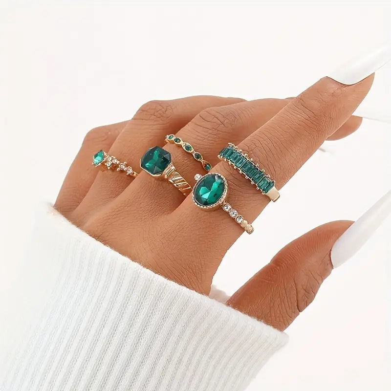 Zarina™ - Elegant Emerald Gold Ring Set