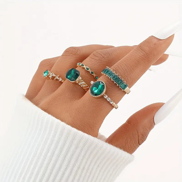 Zarina™ - Elegant Emerald Gold Ring Set