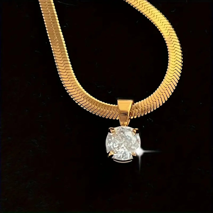 Giselle™ - Elegant Gold Rhinestone Pendant Necklace