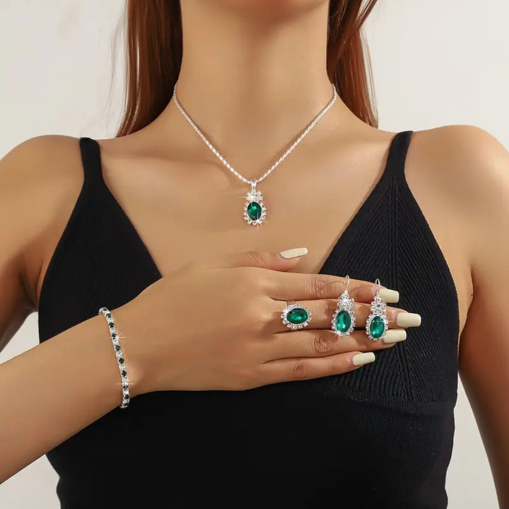 Seloria™ - Grevalyn Jewelry Set in White Gold