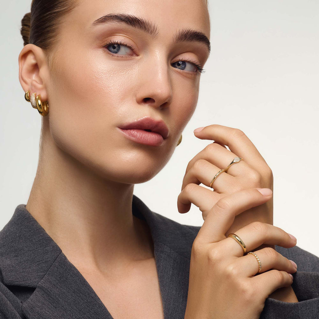 Dahlia™ - Midi Dome Ring in Gold