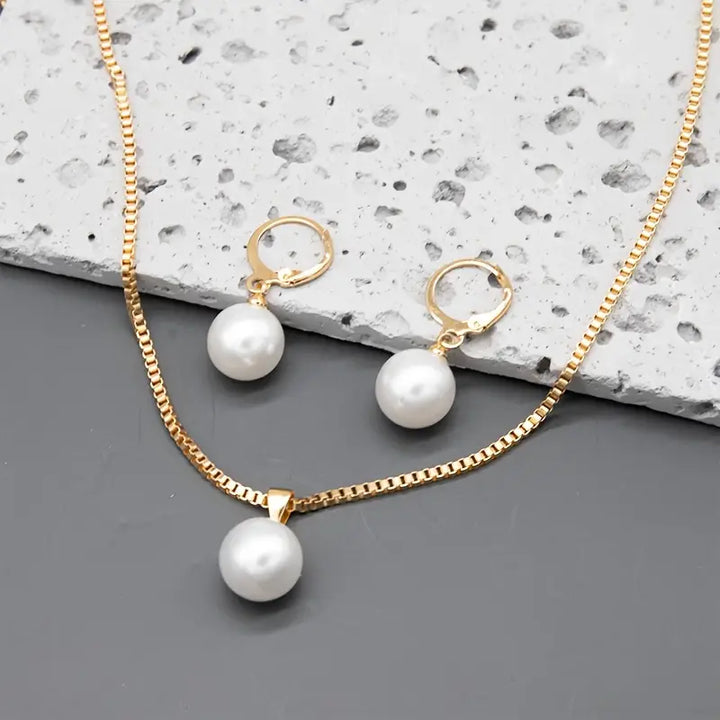 Golden Grace™ - Pearl Jewelry Set in Gold