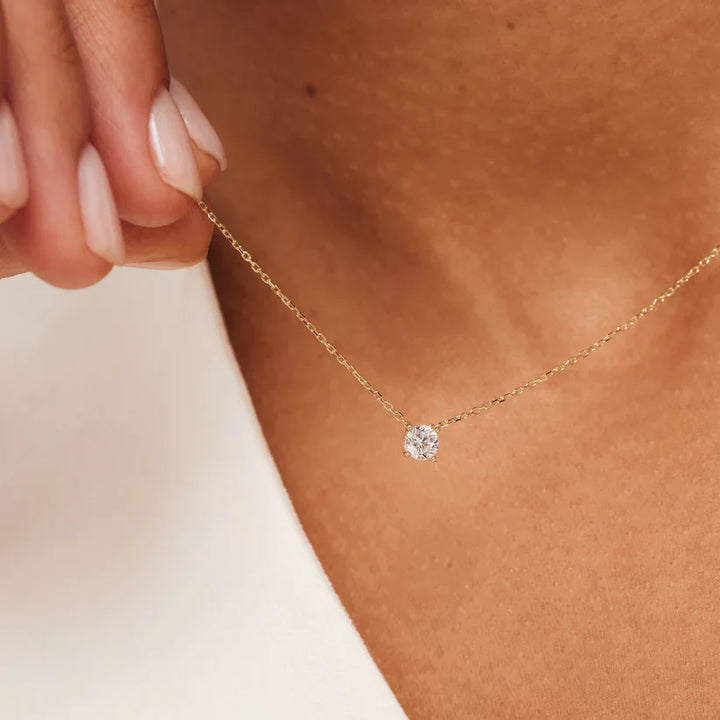 Cléa™ - Moissanite Stone Necklace in Gold
