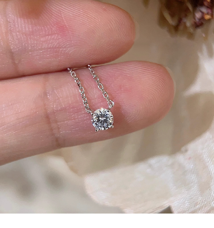 Clea™ - Gold Moissanite Necklace